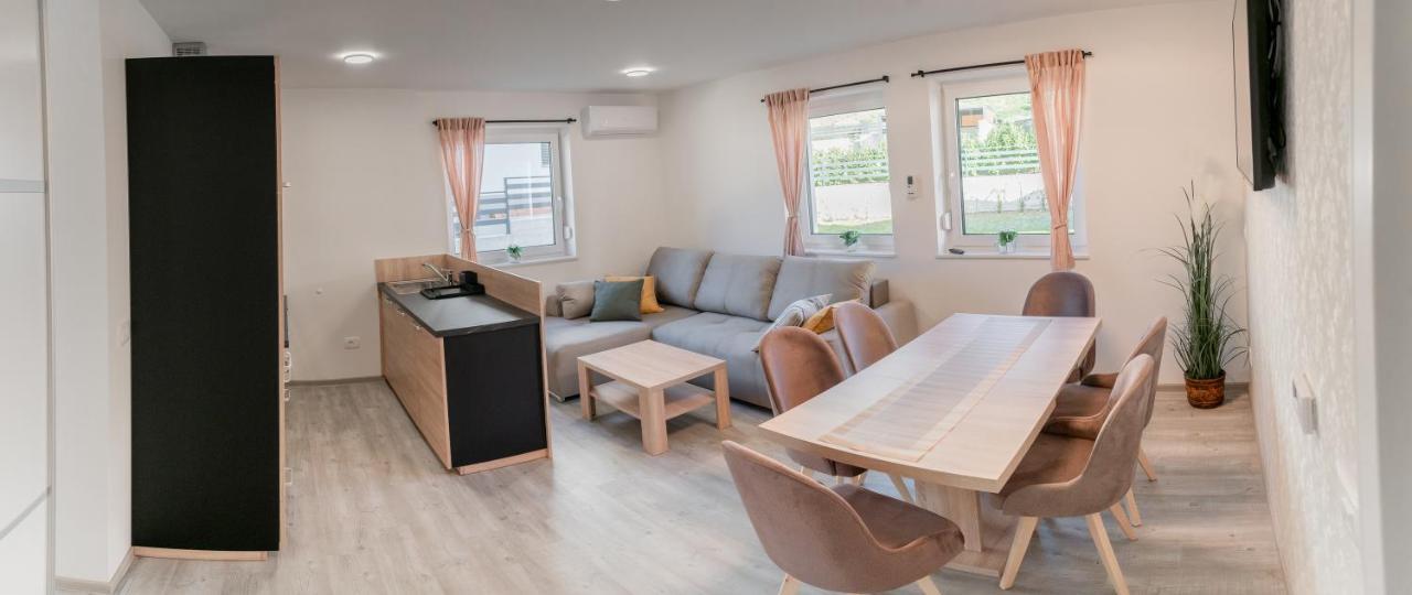 Prima Countryside Apartments Zirovnica Kültér fotó