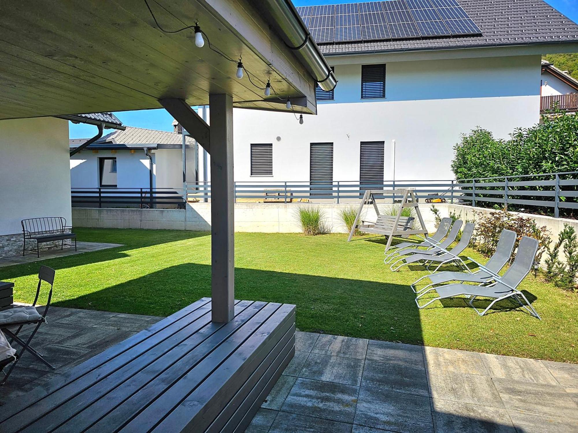 Prima Countryside Apartments Zirovnica Kültér fotó