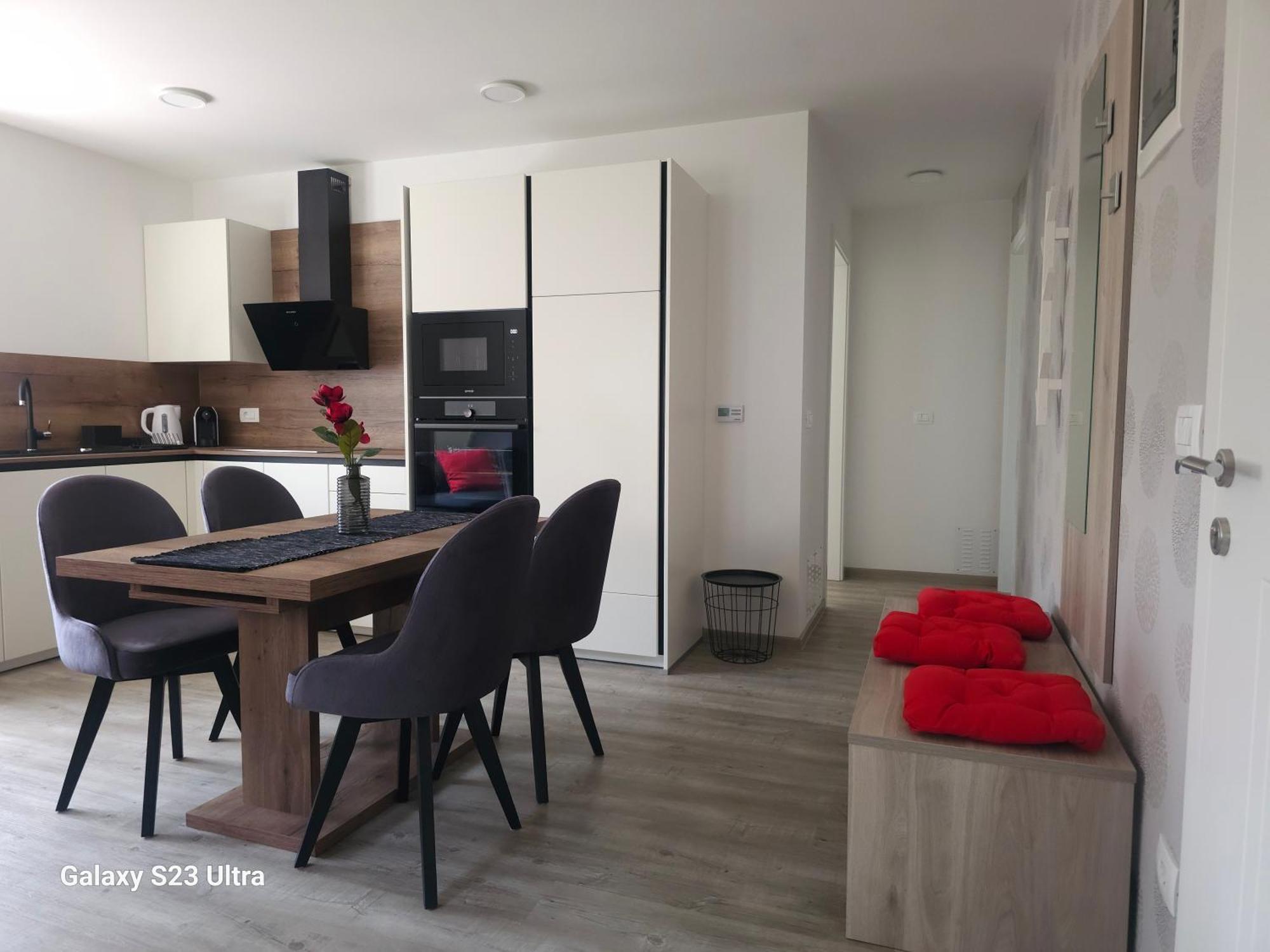 Prima Countryside Apartments Zirovnica Kültér fotó